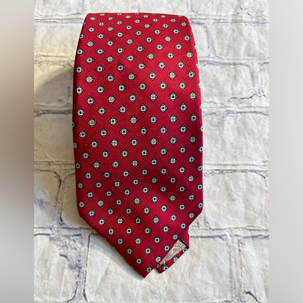 CHRISTIAN DIOR VINTAGE RED PRINT ALL SILK MENS NECKTIE
